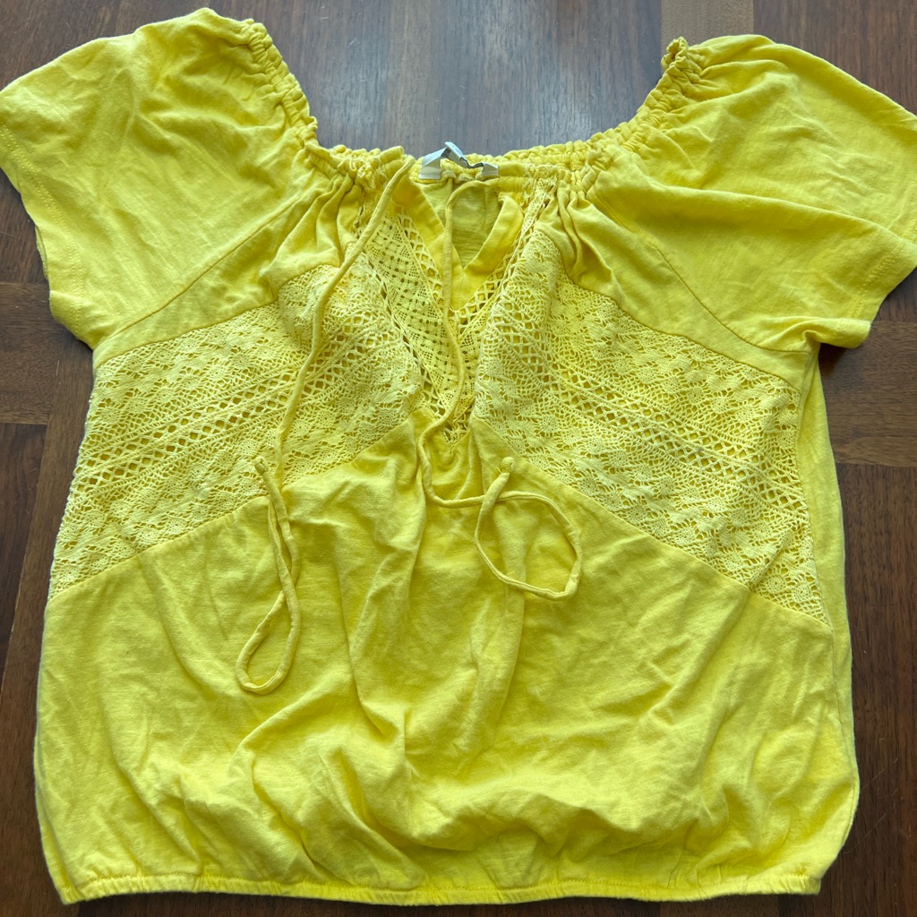 Lucky Brand Yellow Lace V-Neck Short Sleeve Top Size Large Nwot